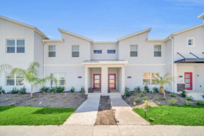 Amazing Story Lake Town Home With Pool townhouse